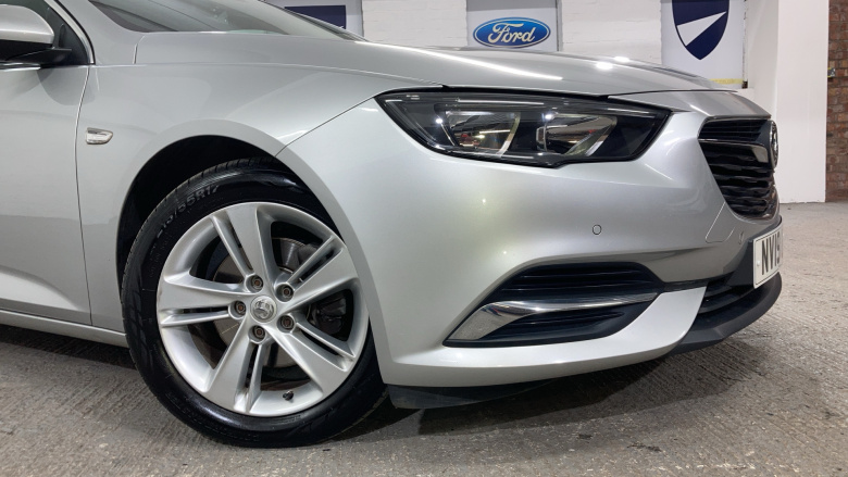 Vauxhall Insignia 1.6 Turbo D ecoTec Tech Line Nav 5dr Diesel Hatchback